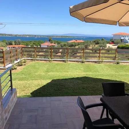 Апартаменты Thealos *