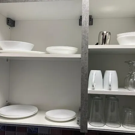 Lägenhet Thealos